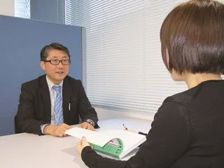 担任講師と受講生との面談風景